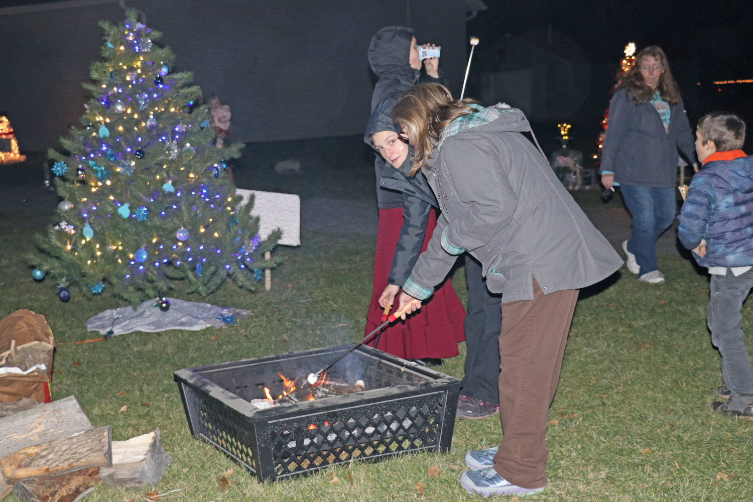 Toasted marsh-mellows at Christmas in Kalona.